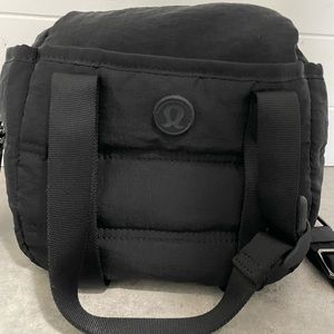 Dash all day bucket bag 6.5 L- lulu lemon